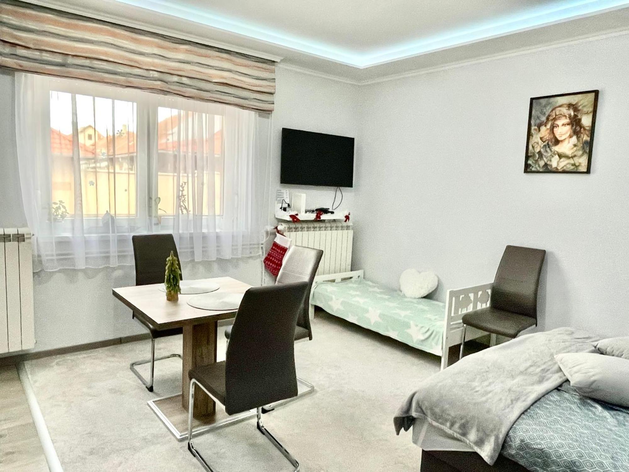 Belien Apartman Mako Exterior photo